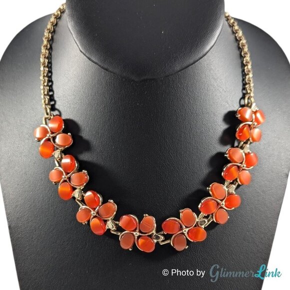 Vintage Red Orange Lucite Thermoset Floral Gold Tone Necklace - Picture 3 of 7